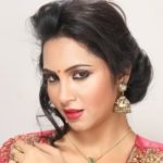 Arshi Khan-Wiki-Biography-Personal-Details-Age-Social-Media-Bigg-Boss-11