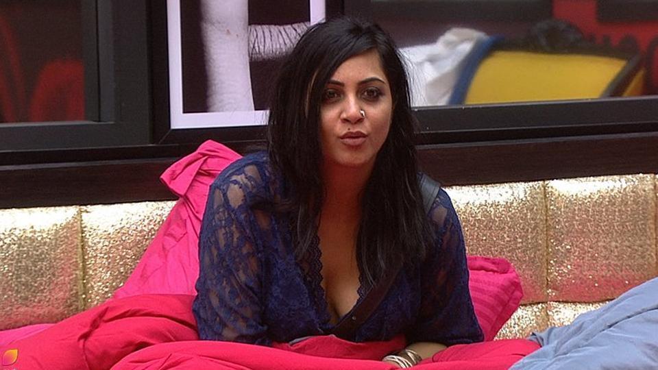 arshi-khan-eliminated-bigg-boss-11
