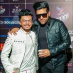Guru Randhawa acknowledges & supports teen sensation Dj Hardik at live concert in Mumbai