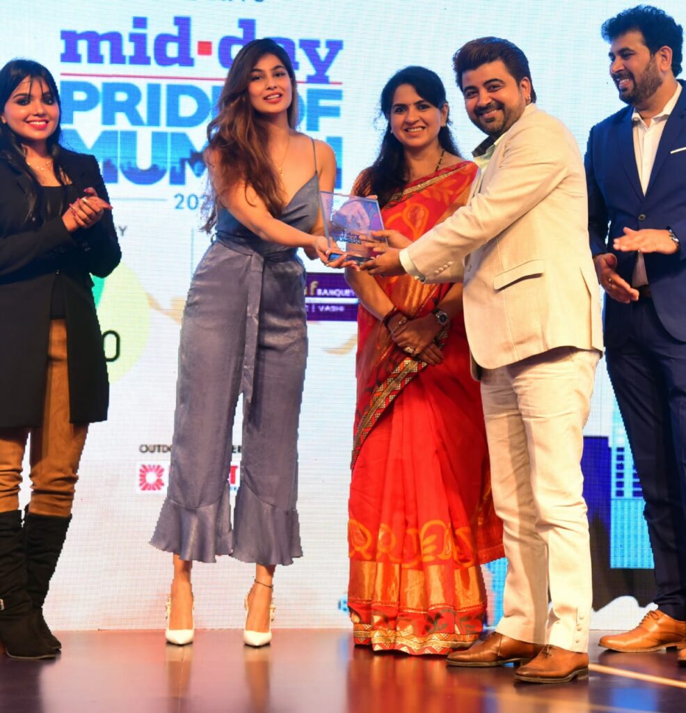Sherry & Diya Foundation wins Big at the Mid Day Awards Night 2020