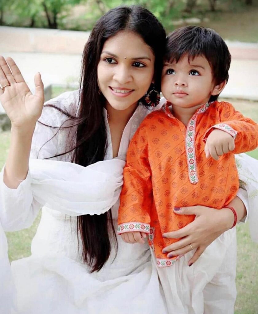 Riddhi Deorah, a parenting influencer aims to help parents to live a holistic and spiritual lifestyle