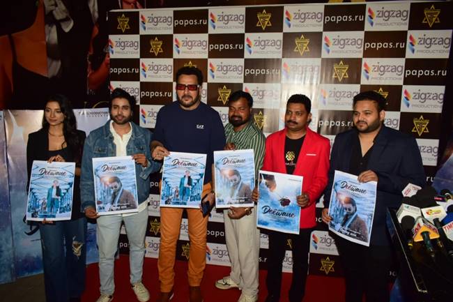 Deewane-Music-Video-Amol-Borkar
